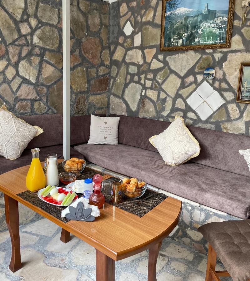 Gjirokastër Guesthouse Arber מראה חיצוני תמונה