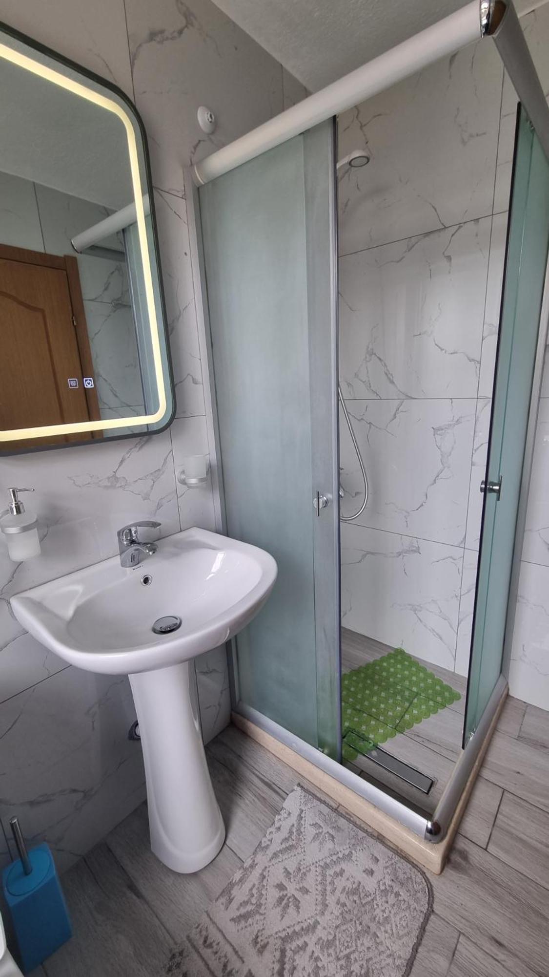 Gjirokastër Guesthouse Arber מראה חיצוני תמונה