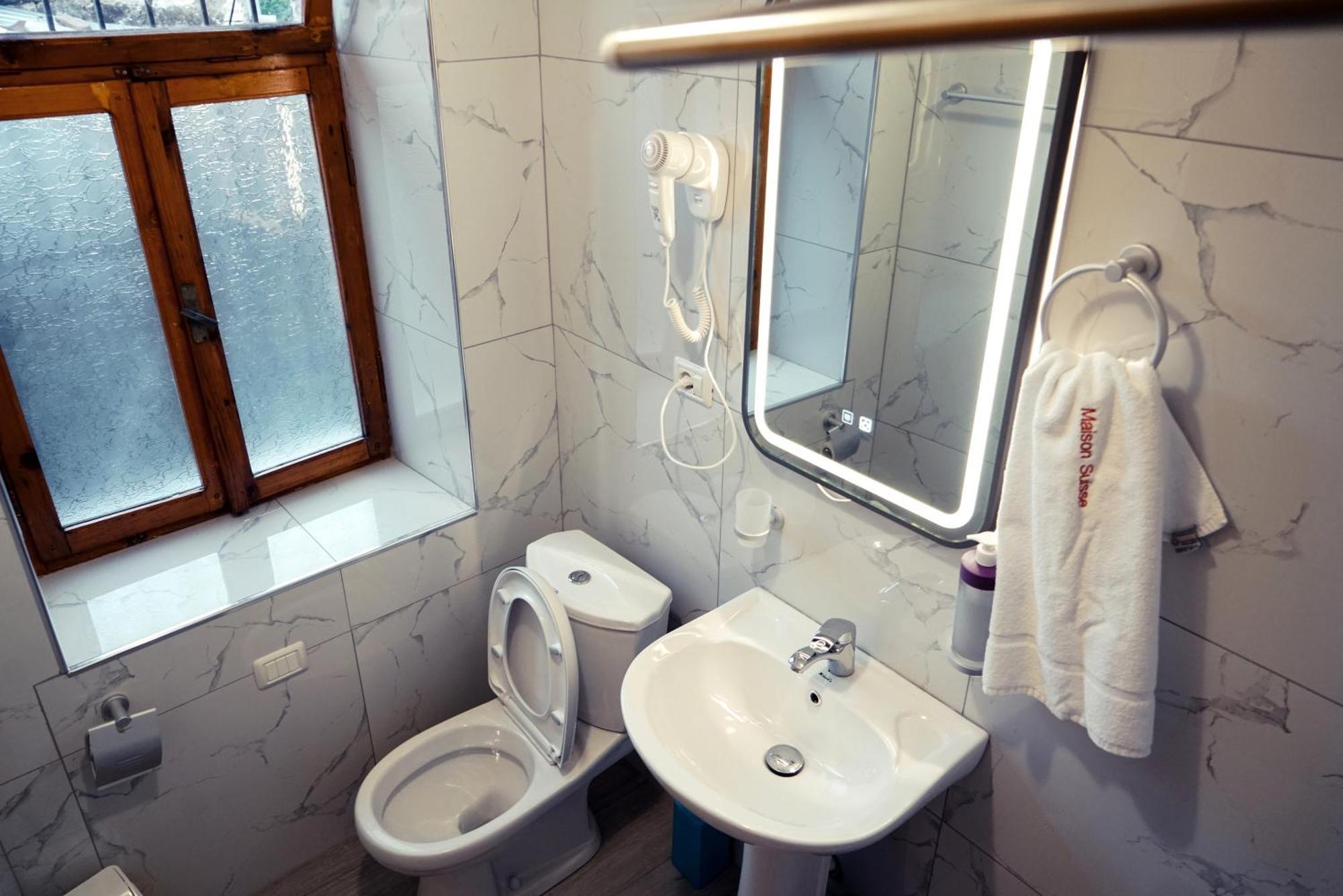 Gjirokastër Guesthouse Arber מראה חיצוני תמונה