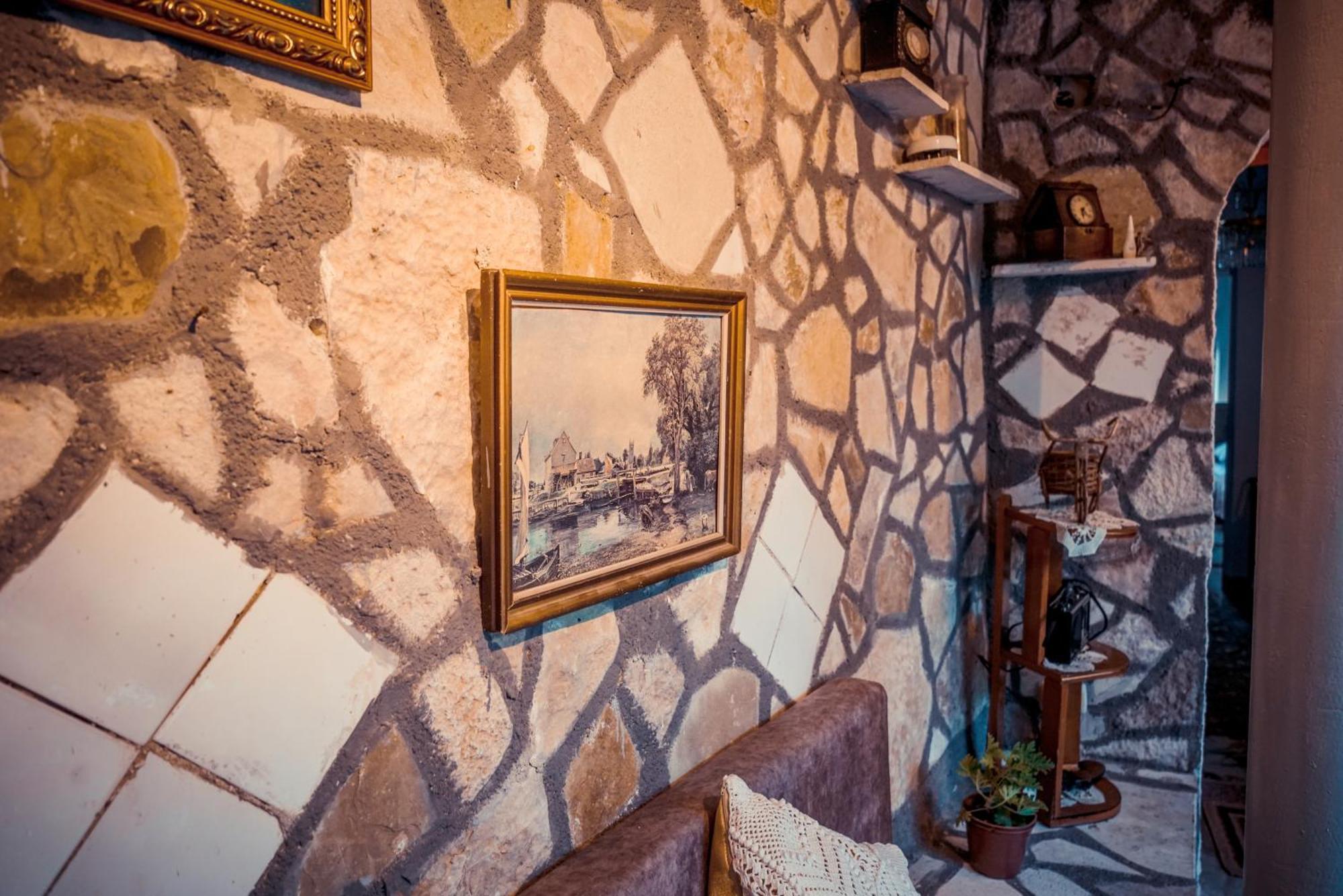 Gjirokastër Guesthouse Arber מראה חיצוני תמונה