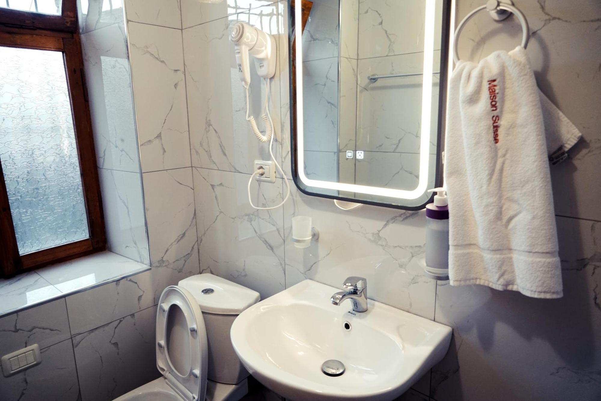 Gjirokastër Guesthouse Arber מראה חיצוני תמונה